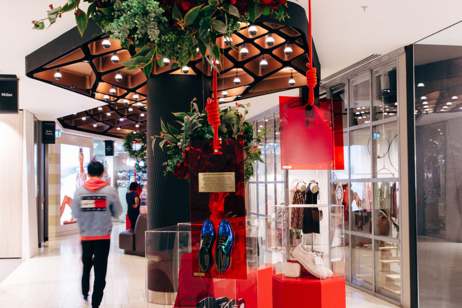GPO & The Strand - Melbourne, JLL & ISPT, Christmas Visual Merchandising Activation