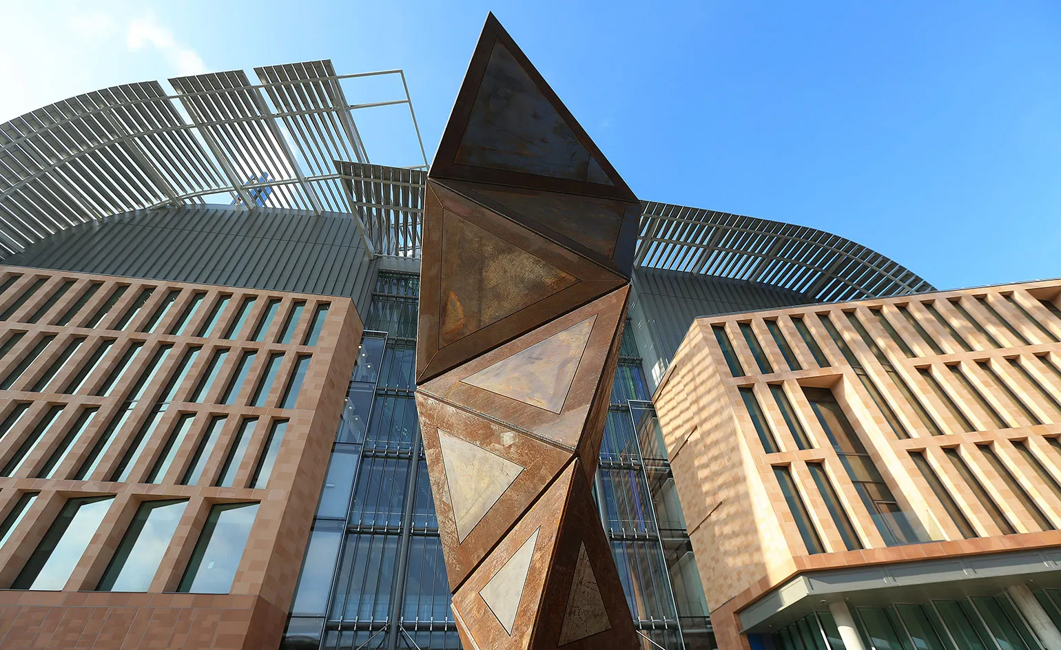 Conrad Shawcross, Paradigm, 2014, London, Photography by Alex Maguire